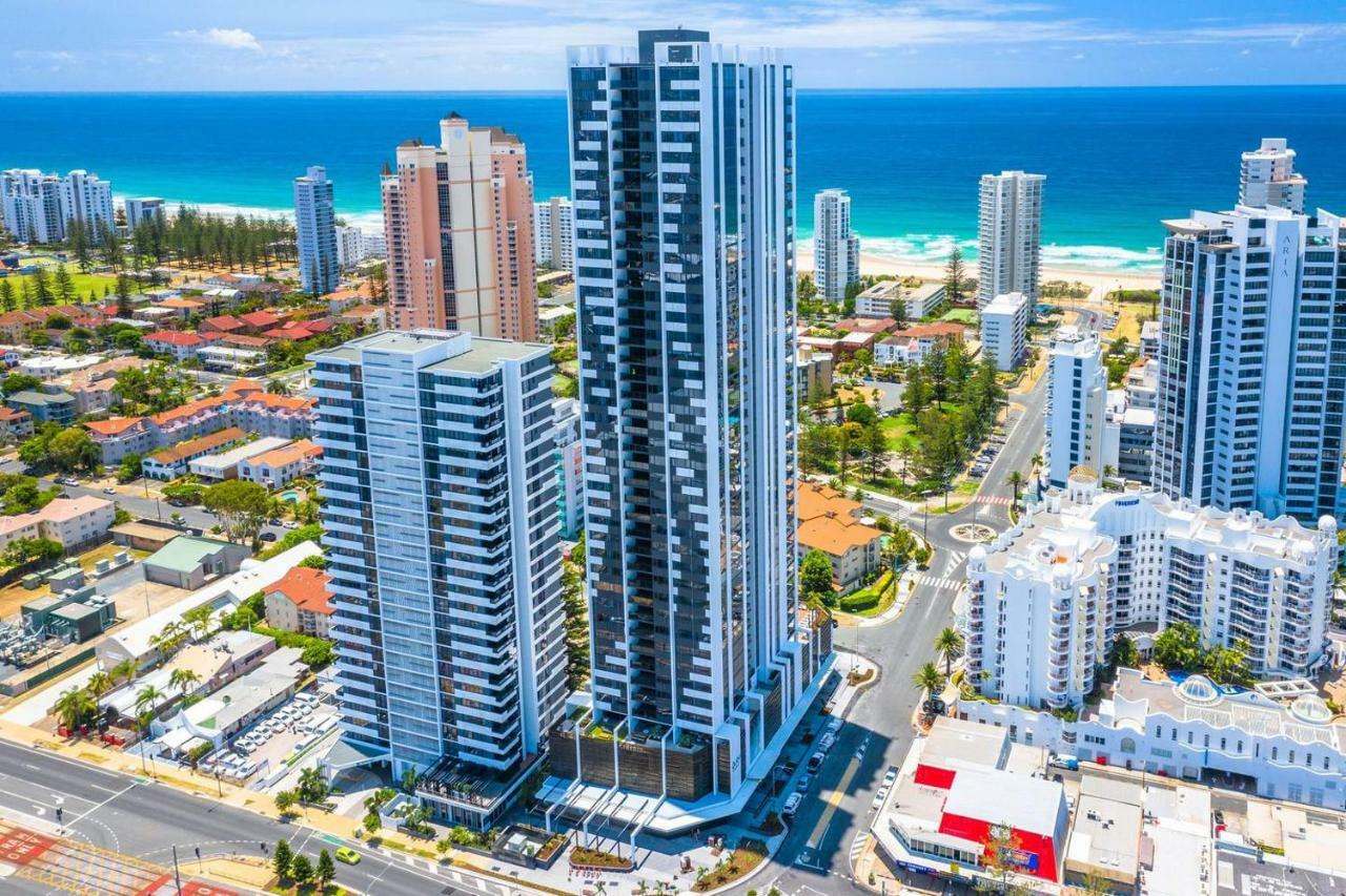 Qube Broadbeach Ocean View Apartments Голд-Кост Экстерьер фото