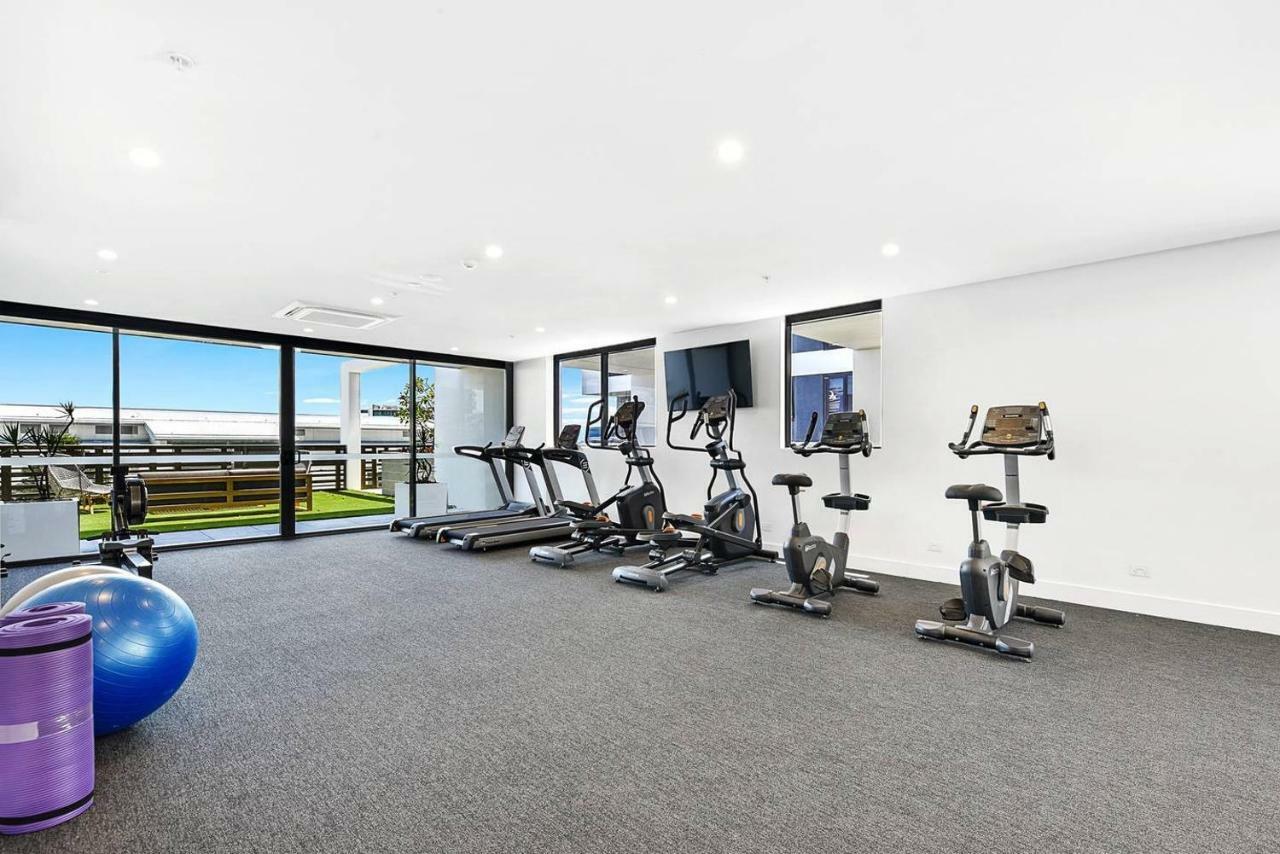 Qube Broadbeach Ocean View Apartments Голд-Кост Экстерьер фото