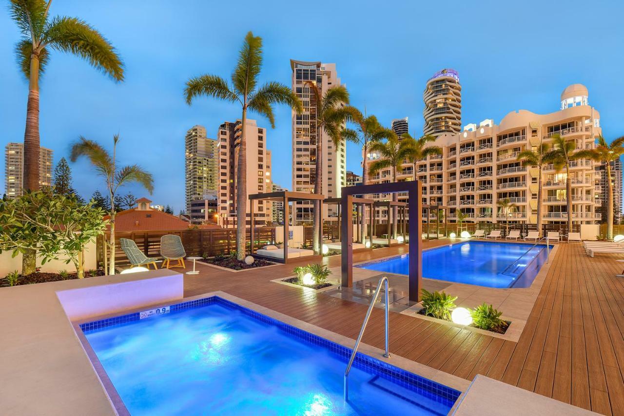 Qube Broadbeach Ocean View Apartments Голд-Кост Экстерьер фото