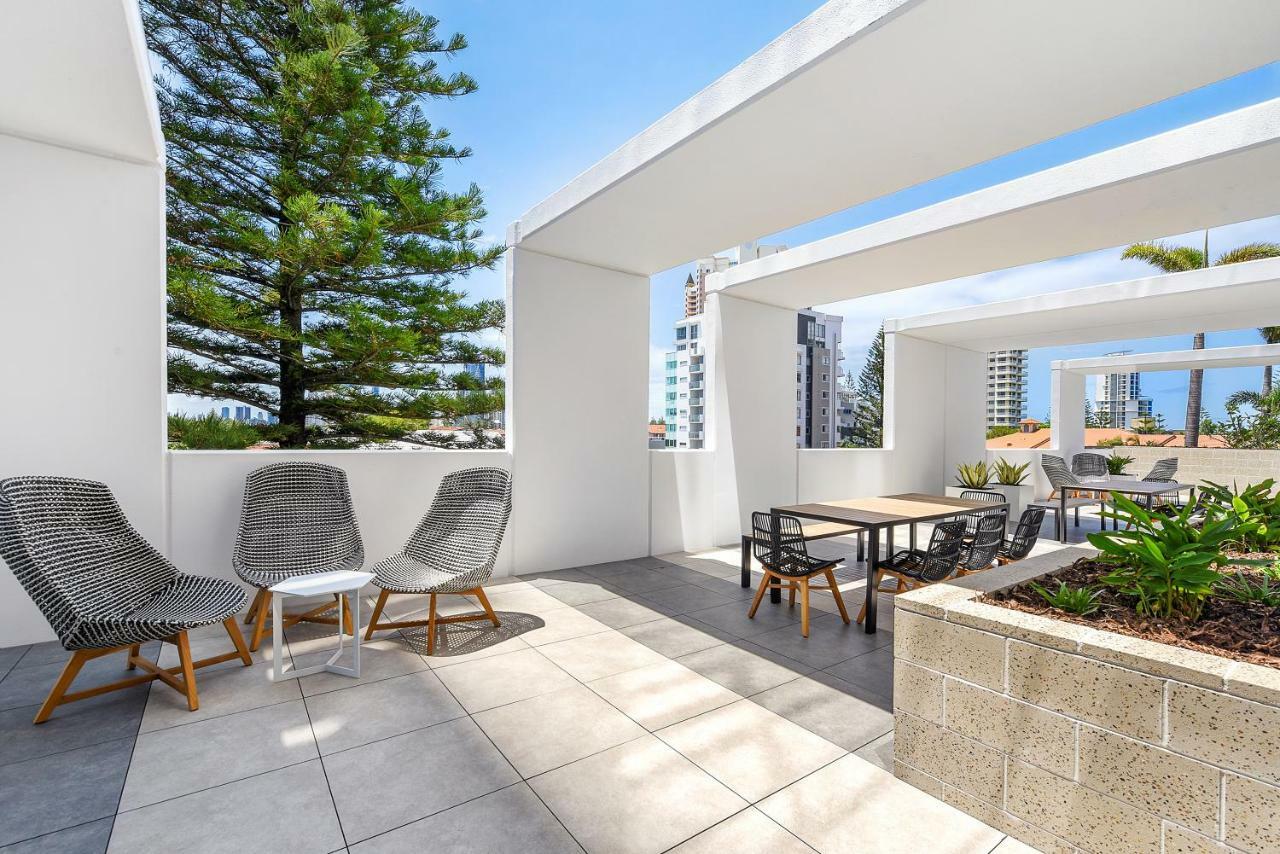Qube Broadbeach Ocean View Apartments Голд-Кост Экстерьер фото